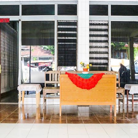 Spot On 91212 Hotel Kelimutu Kupang  Bagian luar foto