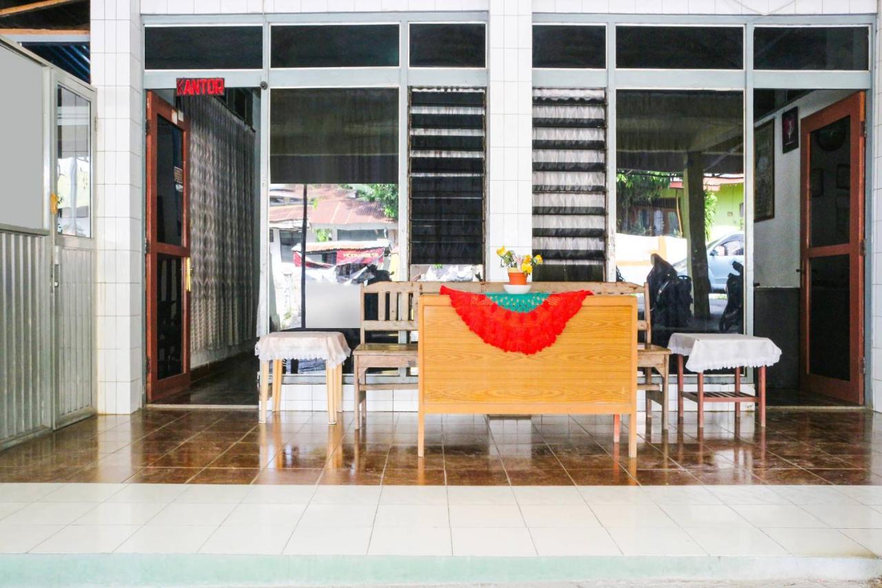 Spot On 91212 Hotel Kelimutu Kupang  Bagian luar foto