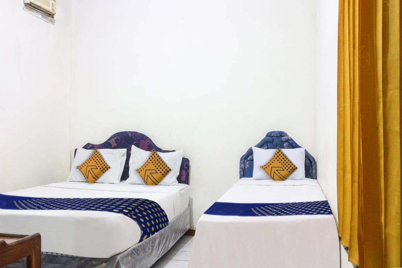 Spot On 91212 Hotel Kelimutu Kupang  Bagian luar foto