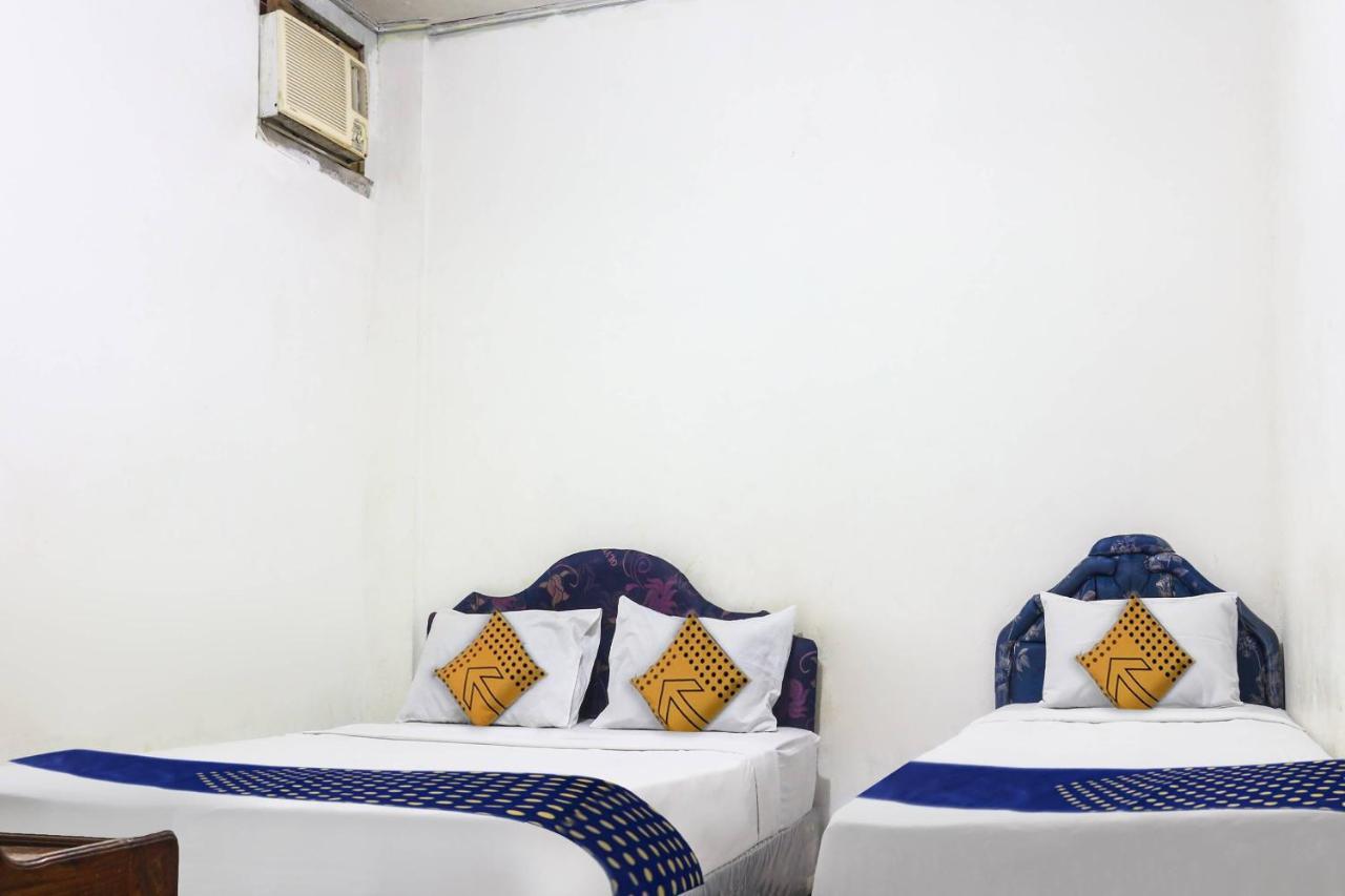 Spot On 91212 Hotel Kelimutu Kupang  Bagian luar foto